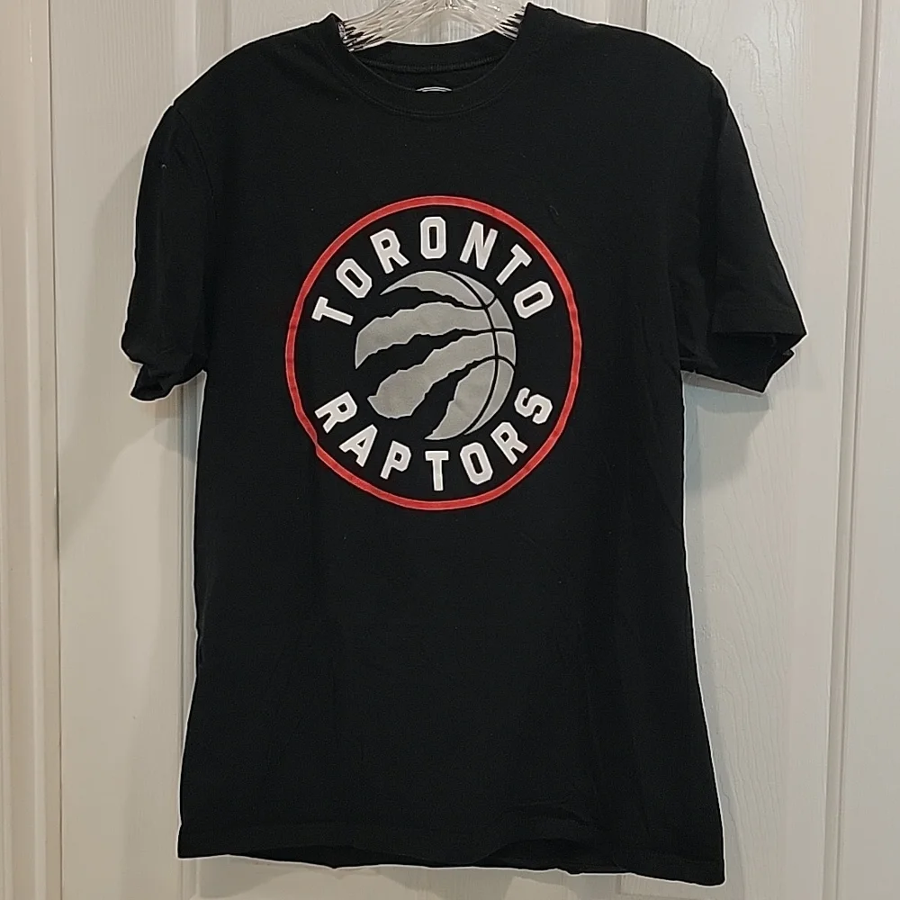 UTS Toronto Raptors T - Picture 1 of 7
